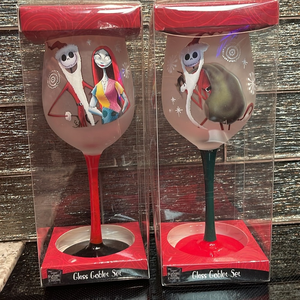 Disney Nightmare Before Christmas Jack Skellington & Sally Wine Glass Goblet Set